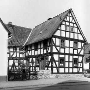 Fachwerkbau; Aßlar, Bachstraße (WD) 45