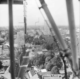 Gubener Vorstadt von Frankfurt/Oder : Blick von der Gubener Straße Richtung Norden zum Oderturm
