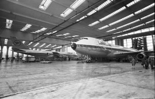 Frankfurt: Flughafen; Montagehalle V mit Jumbo-Jets