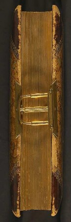 Sammelalbum wohl mit Bezug zu einer Mädchenbildungsanstalt : Sammelalbum wohl mit Bezug zu einer Mädchenbildungsanstalt. Ledereinband mit Goldprägung und Messingschließe; 28,7 x 22,5 x 7 cm (um 1890). Dresden: SLUB/DF 2017.C.83