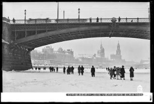 Dresden, die vereiste Elbe 1929, an der Carolabrücke