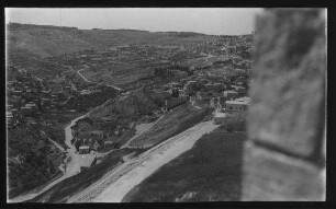 Blick ins Kidrontal, rechts Tempelmauer [Jerusalem]