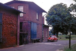 Blumendorf: Bahnhof