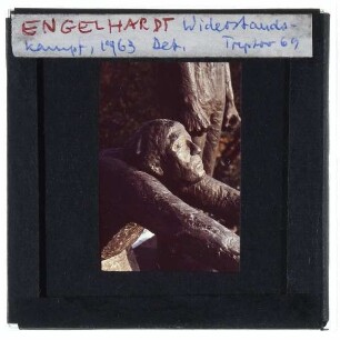 Engelhardt, Widerstandskampf : Bruststück einer Figur im Profil