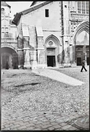 Chambéry. Place Metropole. Cathédrale Saint-François-de-Sales