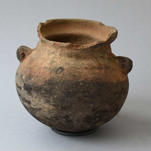 Clay vessel