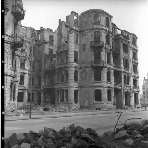 Negativ: Ruine, Luitpoldstraße 18, 1950