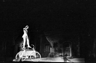 Scala: Maurice & May (Radfahrjongleure)
