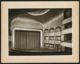 Stadttheater (auch: Opernhaus Wuppertal), Barmen: Ansicht Zuschauerraum, Bühne und Ränge