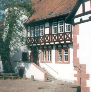 Steinau, Brüder-Grimm-Straße 80. Brüder-Grimm-Haus. Eingangsseite
