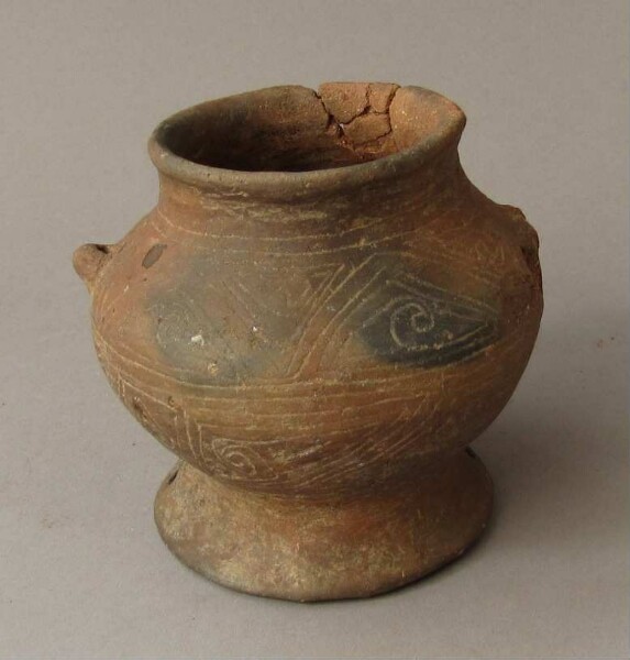 Clay vessel