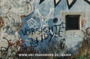 VORSICHT IDYLLE