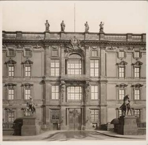 Berliner Schloss, Berlin: Lustgartenfassade, Portal IV