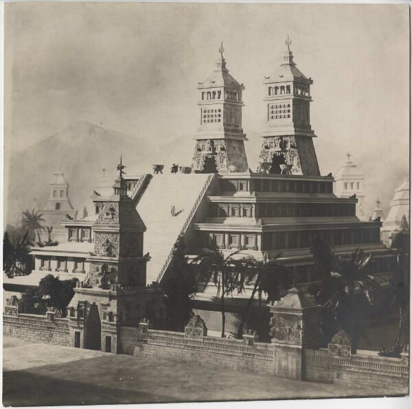 Model of the temple of Tenochtitlan for filming (cinema).