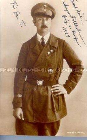 Porträt-Postkarte mit handschriftlicher Widmung des preußischen Ex-Prinzen August Wilhelm