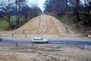 Trittau: Möllner Landstraße: ehemalige Eisenbahnbrücke