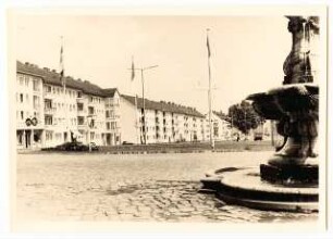Bundesgartenschau 1955, Kassel: Platz mit Brunnen in Kassel [?]