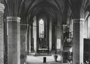 Parchim, Georgenkirche : Parchim. Georgenkirche. Inneres nach Osten