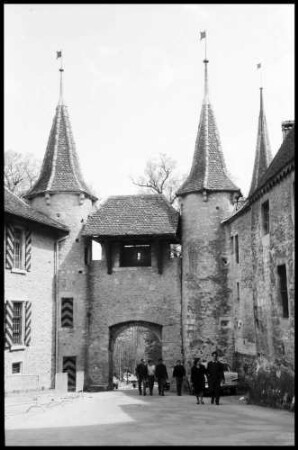 Colombier: Schlosstor