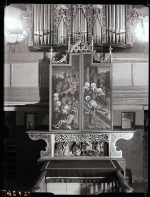 evangelische Pfarrkirche; Flügelaltar geschlossen