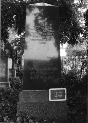 Grabstein 22