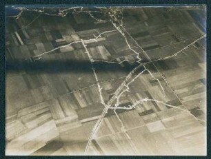Foto eines unbekannten Geländes (Luftbild)