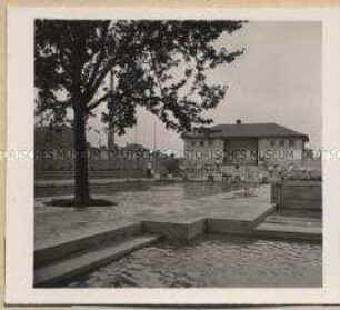 Neuss am Rhein, Niederrheinische Papier- & Pappenfabrik AG, Schwimmbecken