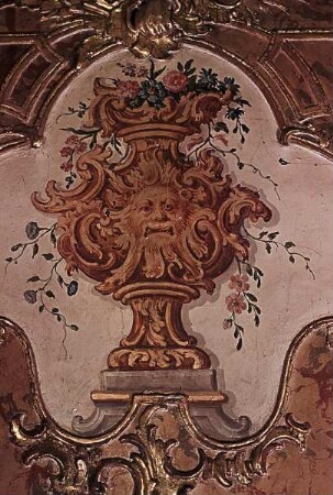 Innendekoration des Festsaals — Wanddekoration des Festsaals — Vasen — Vase