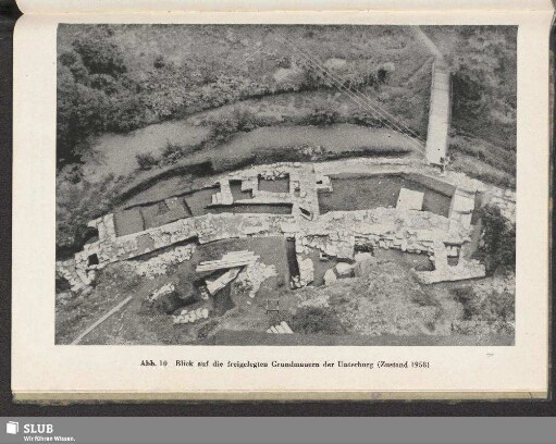 Abb. 10 Blick auf die freigelegten Grundmauern der Unterburg (Zustand 1958)