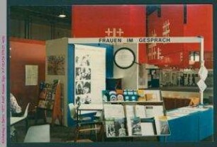 Koje der Evangelischen Frauenhilfe auf dem Kirchentag in Berlin 1977