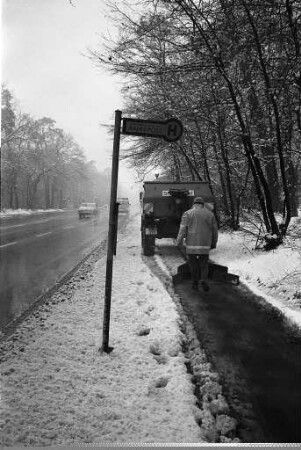 Verspäteter Wintereinbruch mit starkem Schneefall