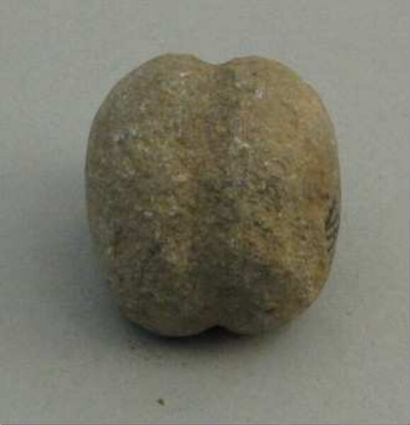 Stone bola