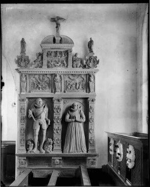Kürnbach Liebfrauenkirche - Michaelskirche Grabmal Bernhard III. von Sternenfels (gestorben 1598) und seiner Ehefrau Marie Agathe geborene von Weitershausen (gestorben 1602)