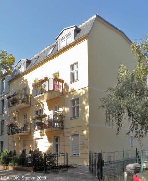 Mietshaus & Hinterhaus & Fabrikgebäude; Berlin, Treptow-Köpenick