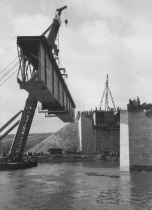 Weisenauer Rheinbrücke in Mainz