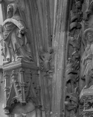 Portal mit Vorhalle — Portalvorhalle — Linker Arkadenbogen — Prophet