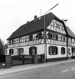 Wohnhaus; Bensheim, Jägersburger Straße 23