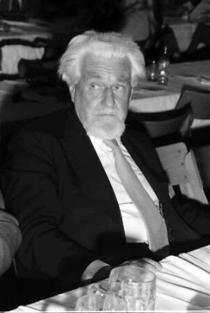 25. Jubiläumstagung 1975 Medizin; Maikäferrede: am Tisch Konrad Lorenz