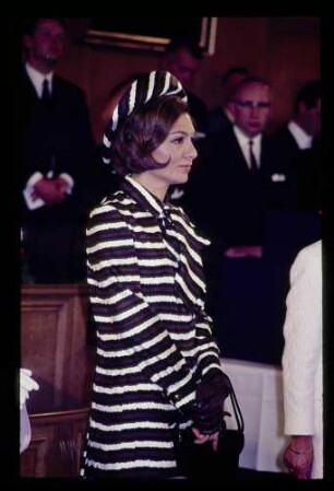 Kaiserin Farah Diba 2.6.67.