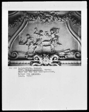 Innendekoration der Galerie in der Östlichen Galerie — Wanddekoration der Galerie in der Östlichen Galerie — Die Schmiede des Vulkan