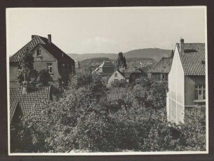 Blick von der Sofienstraße über die Altstadt zum Hermannsdenkmal. Detmold