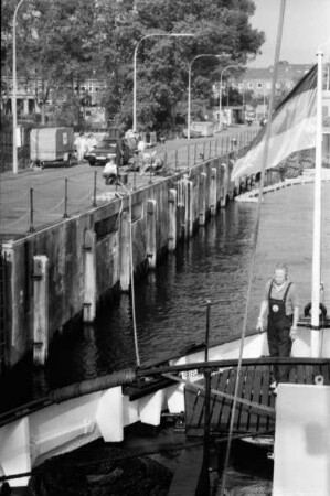 Kiel: Museumsschiff "Stettin" im Marinehafen