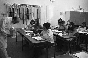 Ausbildung in Karlsruher Krankenpflegeschulen