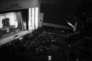 Bukarest: Aro, Feier zu Hitlers Geburtstag