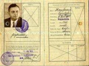 Reisepass des Deutschen Reiches für einen jüdischen Kaufmann mit dem Visum für Uruguay und dem Ausreisestempel aus Deutschland