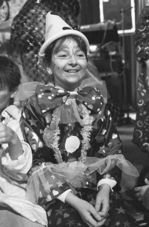 Kindermaskenball in der Gartenhalle, veranstaltet vom Festausschuss Karlsruher Fastnacht FKF und Kindermaskenball der 1. GroKaGe 1908 Durlach e.V. in der Festhalle Durlach