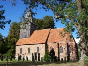 Groß Zicker (Rügen): Dorfkirche