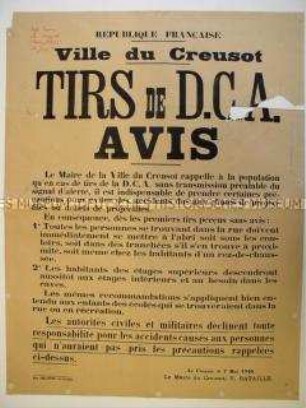Maueranschlag für Frankreich am 7.5.1940 mit der Anweisung zum Verhalten bei einem Angriff (einsprachig)