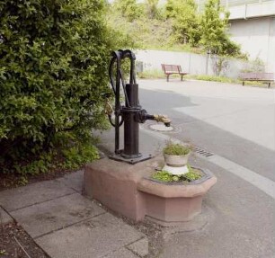 Brunnen; Eltville, Eberbacher Straße 14, Eberbacher Straße