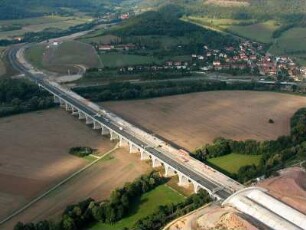Lobdeburg-Tunnel bei Jena, BAB A 4, Ausfahrt Jena-Göschwitz